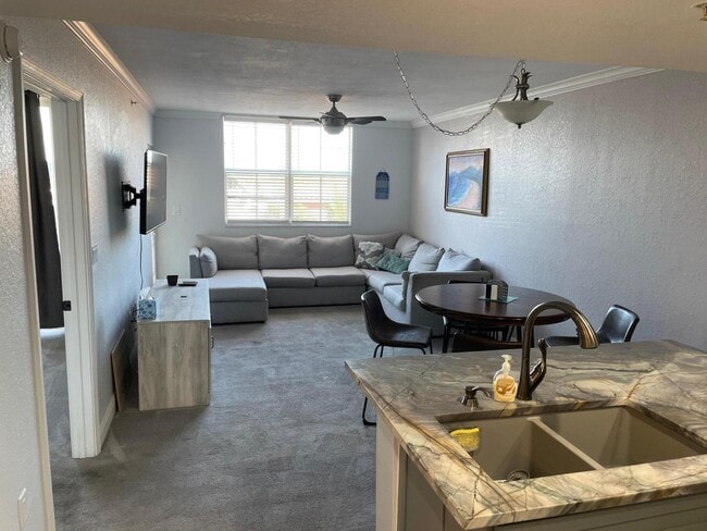 Building Photo - 1801 N Flagler Dr