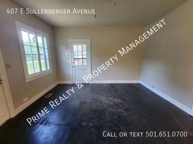 Building Photo - 407 Sullenberger Ave