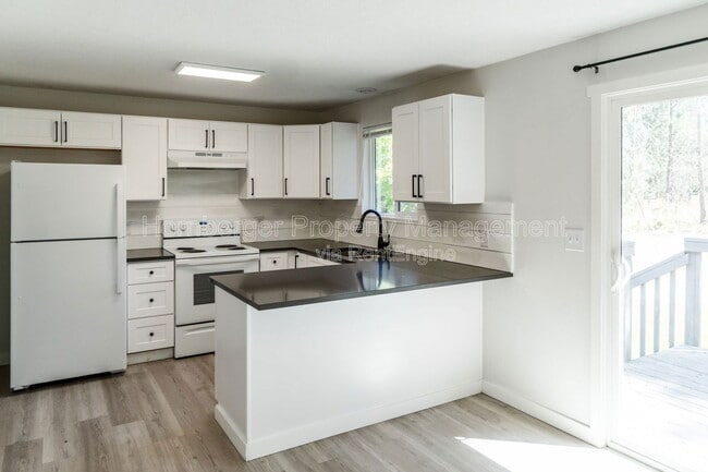 Foto del edificio - 3917 S Johnson St