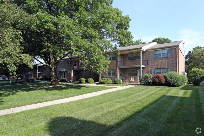 Building Photo - Cedar Glen Apartments