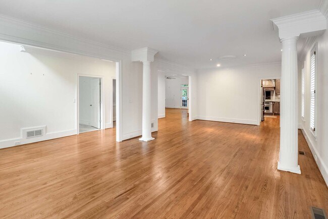 Foto del edificio - 448 Ivy Park Ln NE