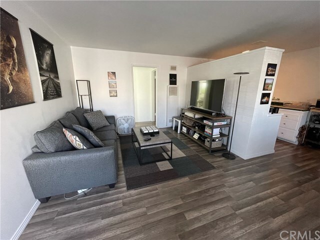 Foto del edificio - 2231 Hermosa Ave