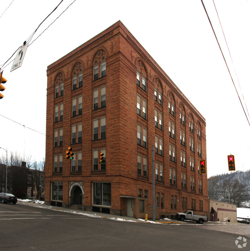 Building Photo - Horizon House Apartments