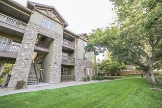 Building Photo - 8035 Lee Dr