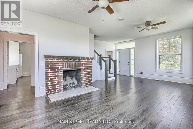 Building Photo - 1579 Gilford Rd