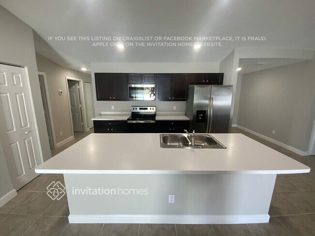 Foto del edificio - 761 Airoso Rd SE