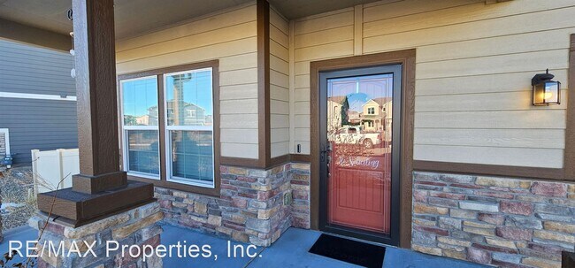 Building Photo - 3 br, 2.5 bath House - 4331 Prairie Agate Dr