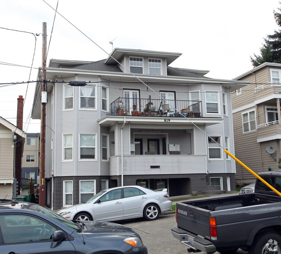 Foto del edificio - The Lowen Apartments