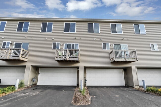 Building Photo - 1794 Ruby Dr