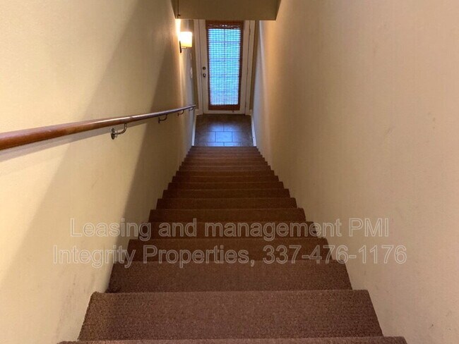 Building Photo - 888 S Kenilworth Pkwy