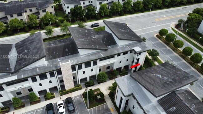 Building Photo - 10407 NW 82nd St