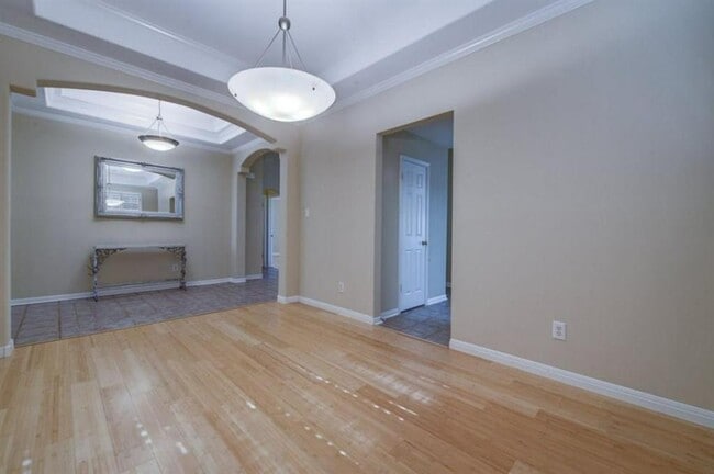 Building Photo - 15013 Cordero Dr