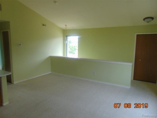 Building Photo - 42762 Lilley Pointe Dr