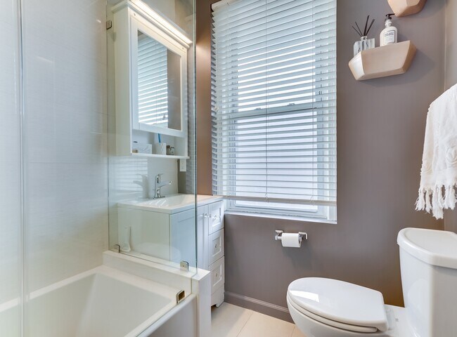 Foto del edificio - 3608 11th St NW