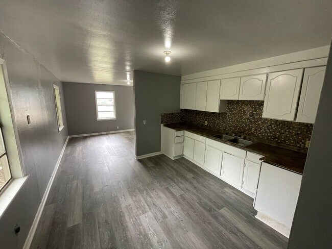 Foto del edificio - Like new 2 Bedroom home