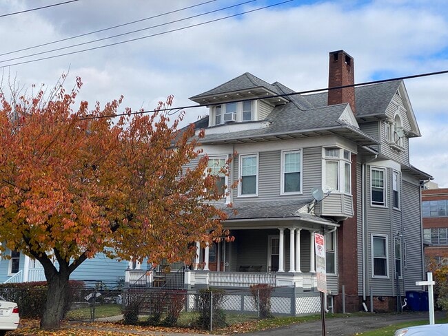 Building Photo - 225 Sherman Ave