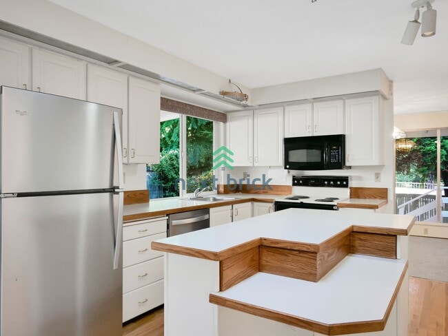 Foto del edificio - 3 Bedroom 2 bathroom Home for Rent!