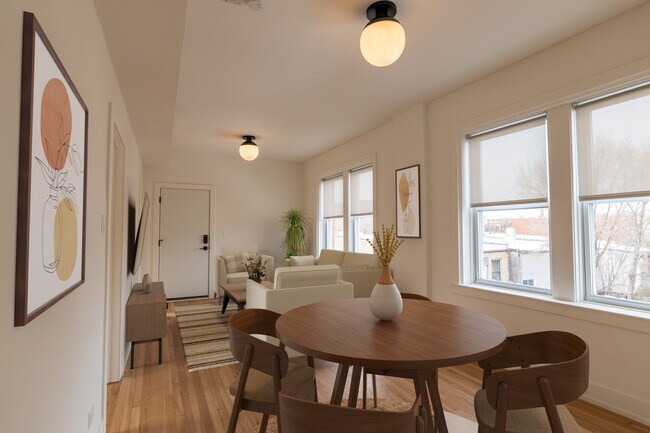 Foto del edificio - 3051 W Medill Ave