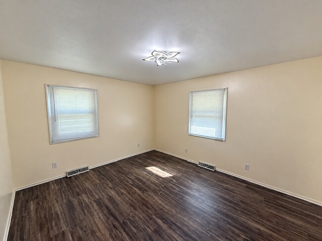 Foto del edificio - 118 W Dogwood Dr