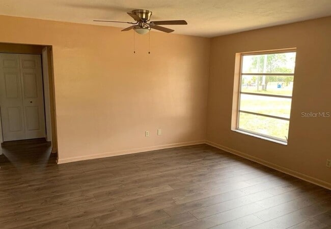 Building Photo - 7150 Fair Oaks St