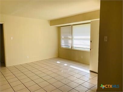 Building Photo - 1703 Smith Dr