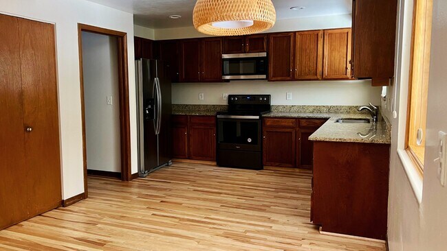 Foto del edificio - 9440 W 56th Pl