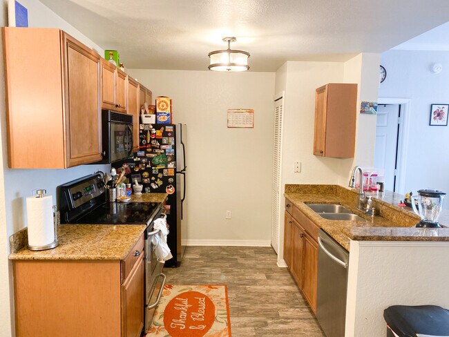 Kitchen - 700 S Harbour Island Blvd