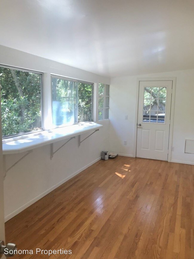 Building Photo - 1 br, 1 bath House - 16793 Park Avenue