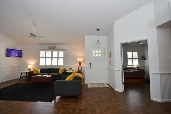 Foto del edificio - 35 Andover Dr