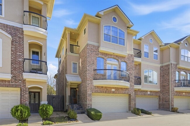 Photo - 7932 Stoneyway Dr Townhome