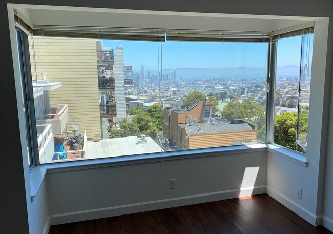 Foto del edificio - 801 Corbett Ave