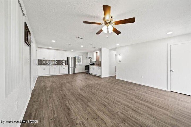 Foto del edificio - 2331 Warwick Rd