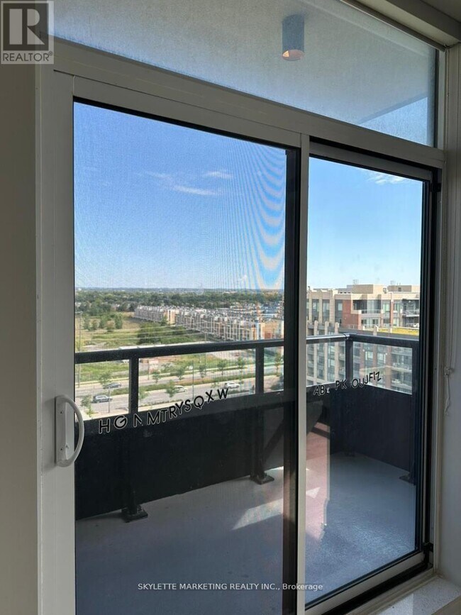 Building Photo - 15 Water Walk Dr