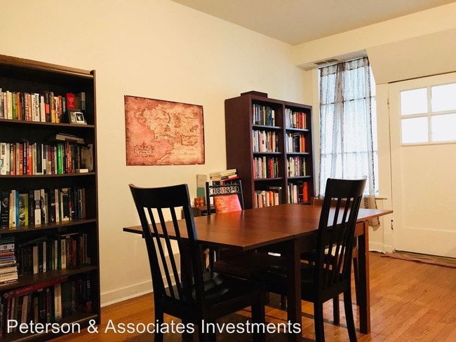 Building Photo - 2 br, 1 bath Apartment - 1236 N Kedzie