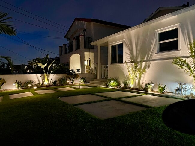 Foto del edificio - 1606 Steinhart Ave