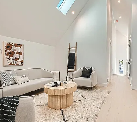 Photo - 1111 S Dahlia St House