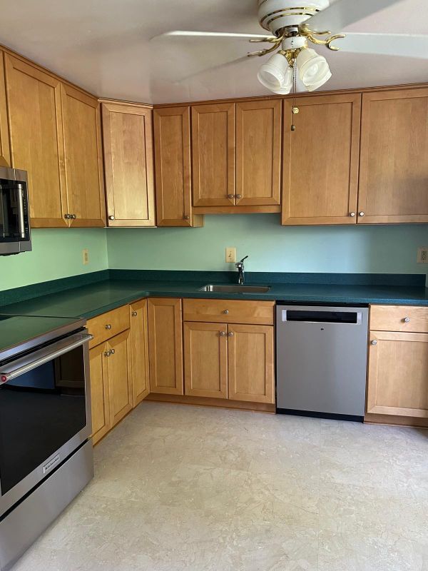 Building Photo - 9012 Piney Grove Dr