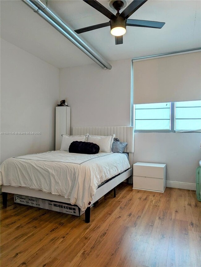 Foto del edificio - 690 SW 1st Ct