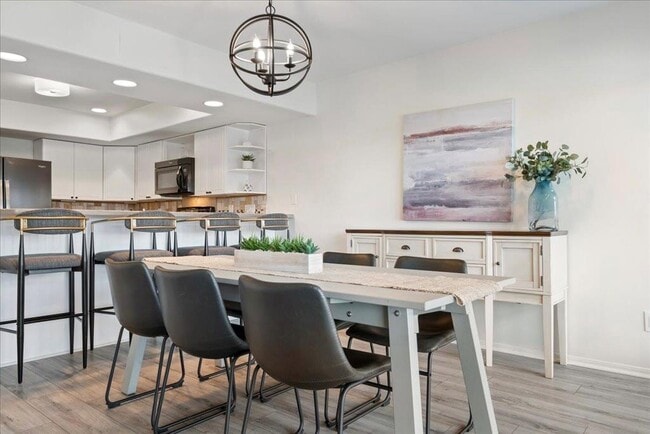 Building Photo - 18231 Lakepoint Cove