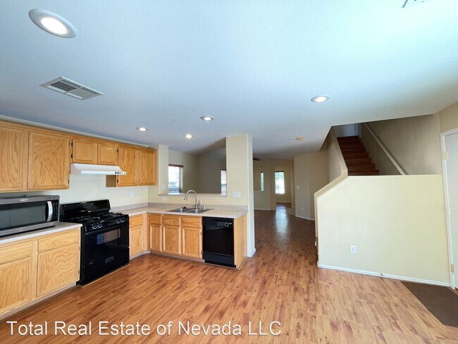Building Photo - 3 br, 2.5 bath House - 4765 Golden Shimmer...