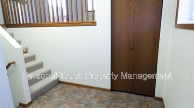 Foto del edificio - 2420 5th St W