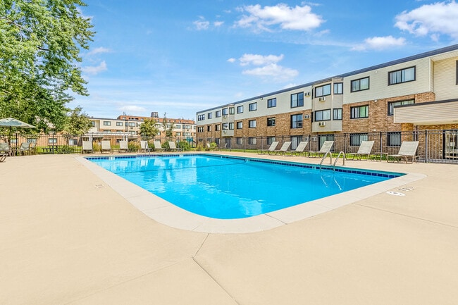 Building Photo - Ridgebrook Apartments