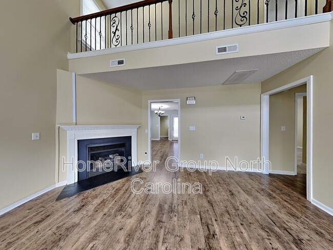 Building Photo - 1618 Crag Burn Ln