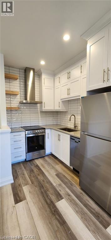 Photo du bâtiment - 261 Belmont Ave W