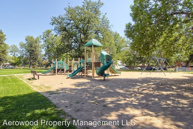Building Photo - 2 br, 1 bath House - 620 West 1st Avenue U...