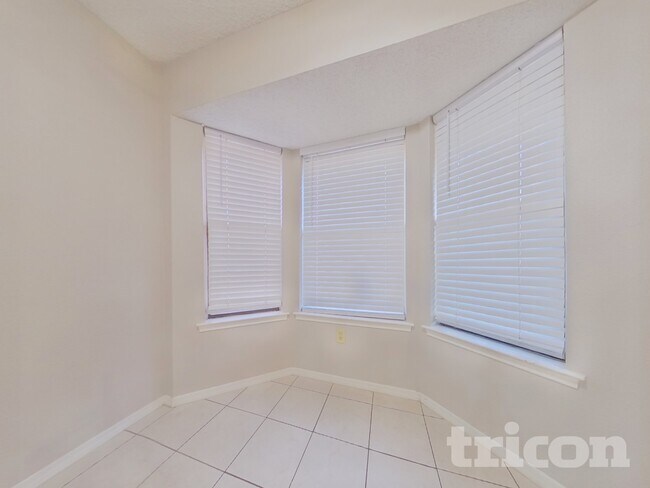 Foto del edificio - 5929 Birchhill Rd