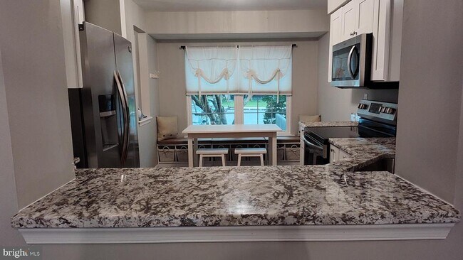 Foto del edificio - 442 Darby Ln
