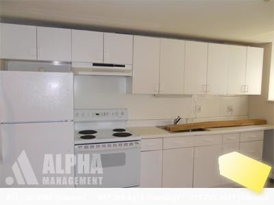 Foto del edificio - 208 Winthrop Rd