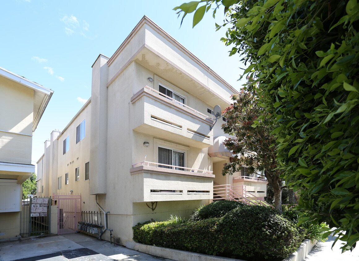 Foto del edificio - 4354 MCLAUGHLIN Ave