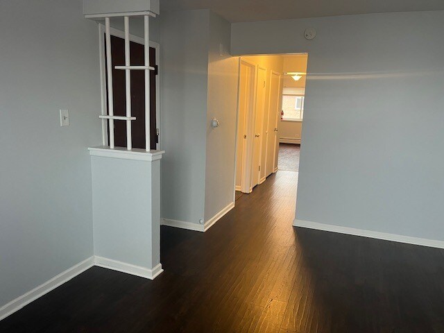 Foto del edificio - 9240 Seymour Ave